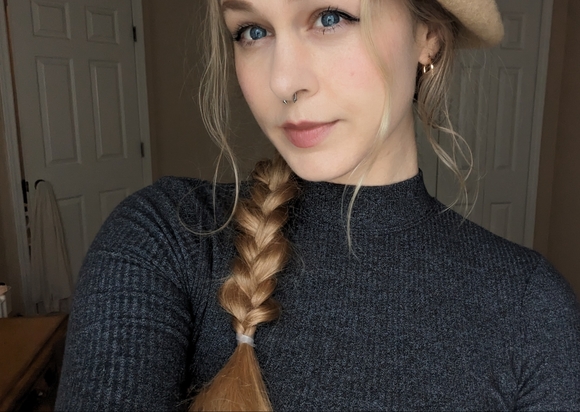 Meet your Posher, Paige - Picture 1 of 1